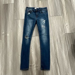 Hollister distressed skinny jeans